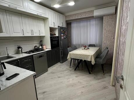 Elan №6344313 - Bakı, Yeni Günəşli q., 3 otaqlı, 70 m², 1/9 mərtəbə