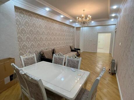Kirayə 3 otaqlı mənzil, 100 m², 28 May: 999 ₼/ay 3