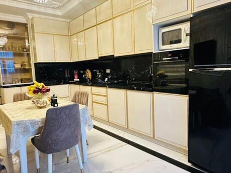 4 otaqlı mənzil, 164 m², Nəriman Nərimanov: 550 000 ₼ 4