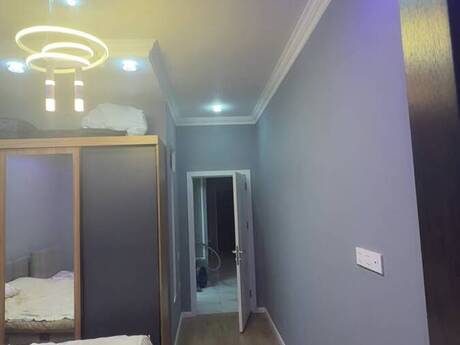 1-комнатная квартира, 65 м², 8 Noyabr: 240 000 ₼ 3