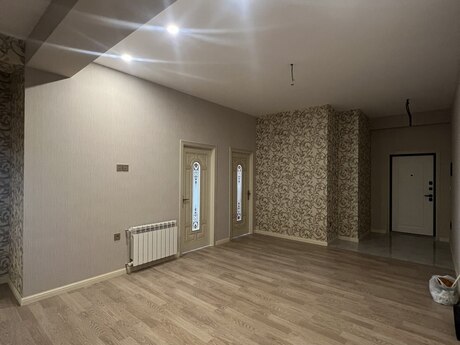3 otaqlı mənzil, 170 m², İnşaatçılar: 400 000 ₼ 3