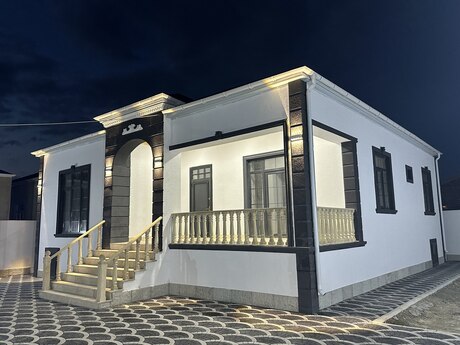 4 otaqlı həyət evi/bağ evi - Buzovna q. - 162 m²