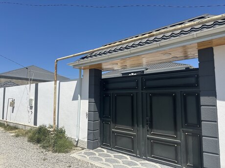4 otaqlı həyət evi/bağ evi - Buzovna q. - 162 m²