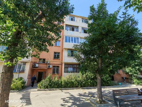 3 rooms · 58 m² · floor 4/5, Qara Qarayev