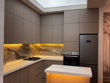 3 otaqlı yeni tikili - 28 May m. - 92 m²