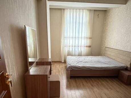 Объявление №6345244 - Баку, м. Кероглу, 2-комн., 90 м², 3/17 этаж