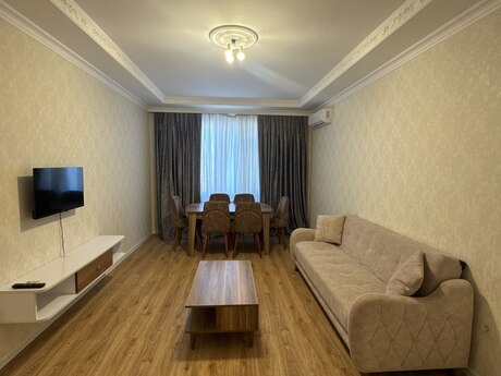 Объявление №6345246 - Баку, м. Ази Асланов, 2-комн., 82 м², 17/20 этаж