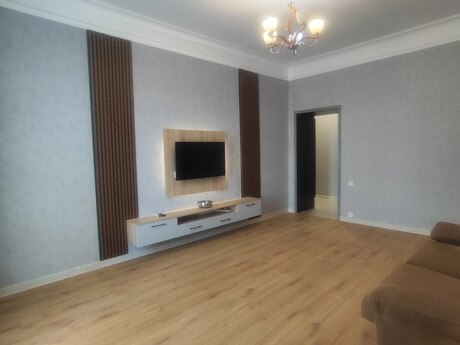 Kirayə 3 otaqlı mənzil, 80 m², İçəri Şəhər: 1 600 ₼/ay 2