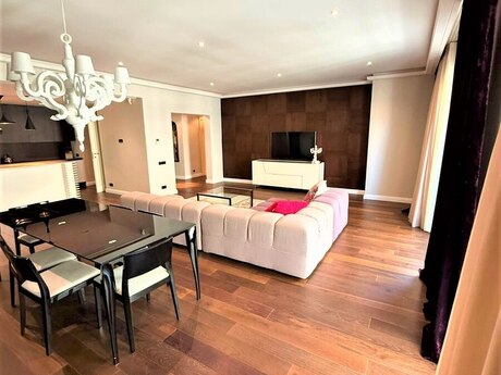 Kirayə 3 otaqlı mənzil, 160 m², Port Baku Residence: 5 000 ₼/ay 2