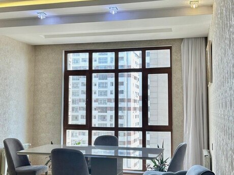 3-room apartment for rent, 130 m², İnşaatçılar: 1 299 ₼/mo 4