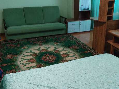Kirayə 4 otaqlı mənzil, 220 m², Nizami: 1 200 ₼/ay 5