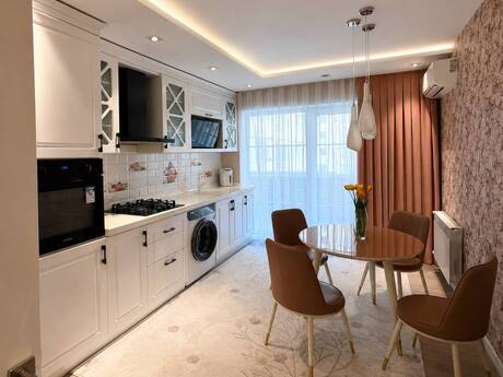 2 otaqlı mənzil, 101 m², 8 Noyabr: 290 000 ₼ 4