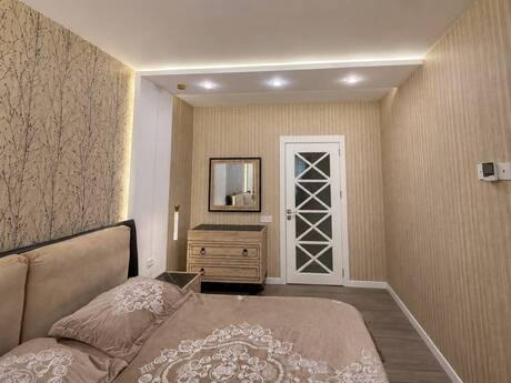 2 otaqlı mənzil, 100 m², 8 Noyabr: 290 000 ₼ 5