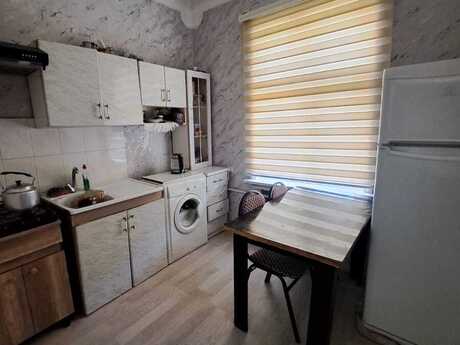 Elan №6345690 - Bakı, Elmlər Akademiyası m., 2 otaqlı, 65 m², 4/5 mərtəbə