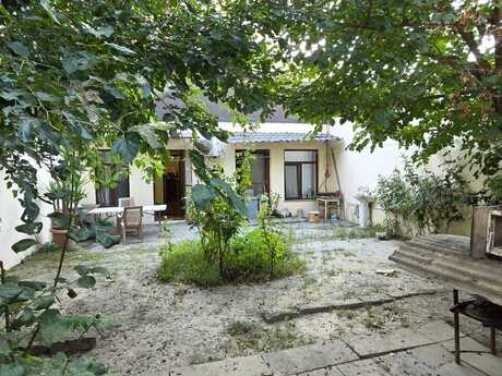 3 otaqlı həyət evi/bağ evi - Nərimanov r. - 200 m²