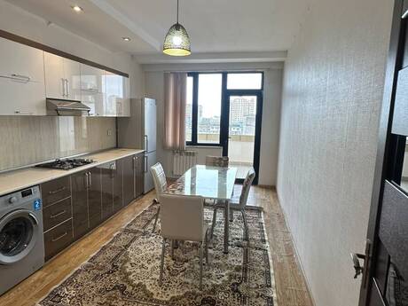 Elan №6345790 - Bakı, Nizami m., 3 otaqlı, 150 m²