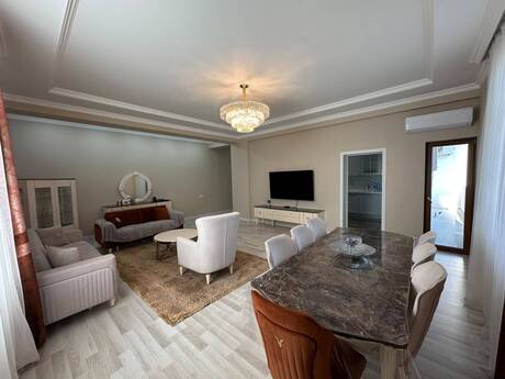 3-комн. новостройка - м. 8 ноября - 125 м²