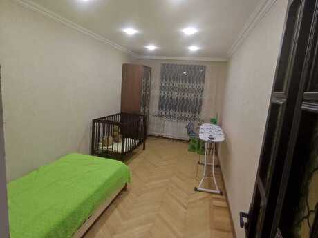 Elmlər Akademiyasında 3 otaqlı köhnə tikili mənzil kirayə verilir, 75 m², 700 AZN/ay, şəkil 5 / 9