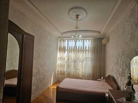 Elan №6345989 - Bakı, İçəri Şəhər m., 2 otaqlı, 65 m², 4/5 mərtəbə