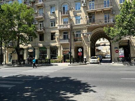 Elan №6345989 - Bakı, Nizami m., 2 otaqlı, 65 m², 3/5 mərtəbə