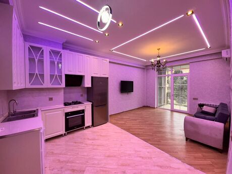 Elan №6346057 - Bakı, Yeni Günəşli q., 2 otaqlı, 55 m², 2/3 mərtəbə