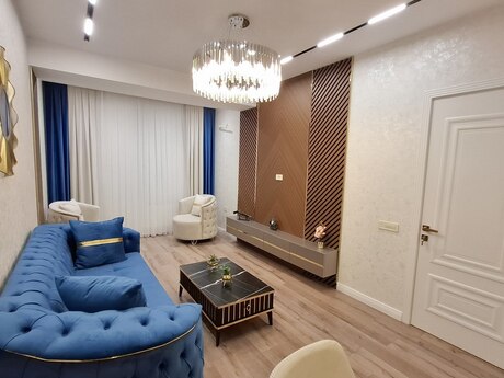 4-room apartment, 110 m², Azadlıq Prospekti: 310 000 ₼ 4