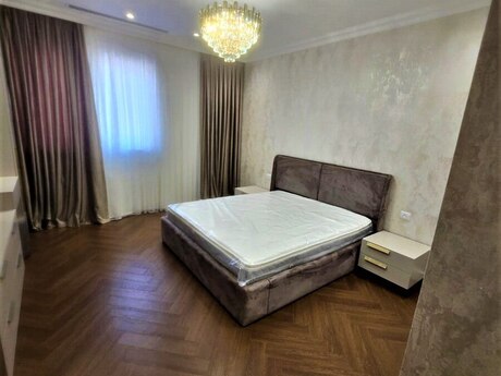 Kirayə 3 otaqlı mənzil, 160 m², Ağ şəhər: 4 000 ₼/ay 5