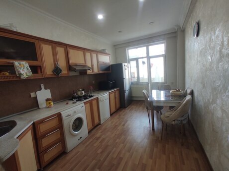 2 otaqlı mənzil, 95 m², Həzi Aslanov: 210 000 ₼ 5
