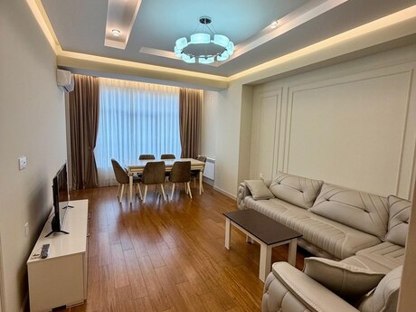 2-room apartment for rent, 85 m², 28 May: 1 600 ₼/mo 2