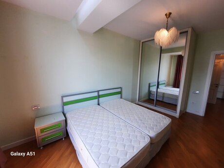 3-комнатная квартира, 100 м², İnşaatçılar: 310 000 ₼ 2