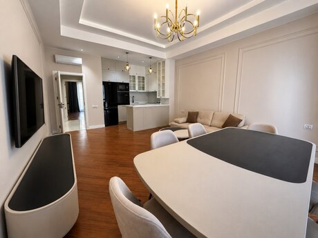 Kirayə 3 otaqlı mənzil, 113 m², Ağ şəhər: 2 200 ₼/ay 3