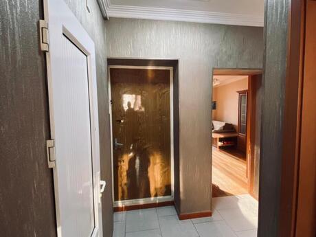 Elan №6346661 - Bakı, Elmlər Akademiyası m., 2 otaqlı, 70 m², 5/5 mərtəbə