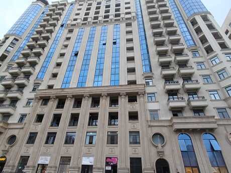 4 otaq · 242 m² · 12/18 mərtəbə, 28 May