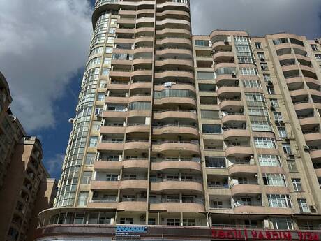 Elan №6346722 - Bakı, Elmlər Akademiyası m., 3 otaqlı, 160 m², 4/18 mərtəbə
