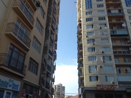 2-room apartment, 85 m², 8-ci mikrorayon: 250 000 ₼ 3