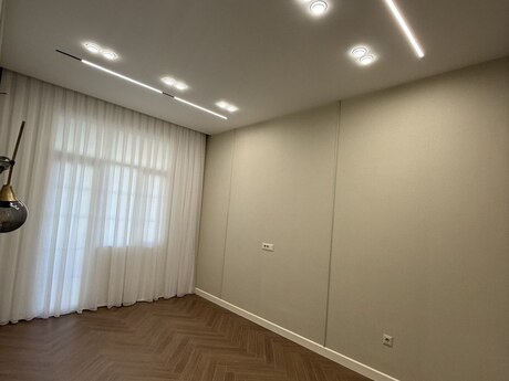 2-комн. новостройка - м. Элмляр Академиясы - 86 м²