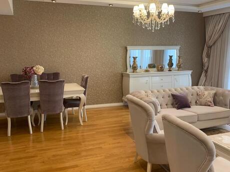 Elan №6346769 - Bakı, Nəsimi r., 3 otaqlı, 180 m², 10/32 mərtəbə