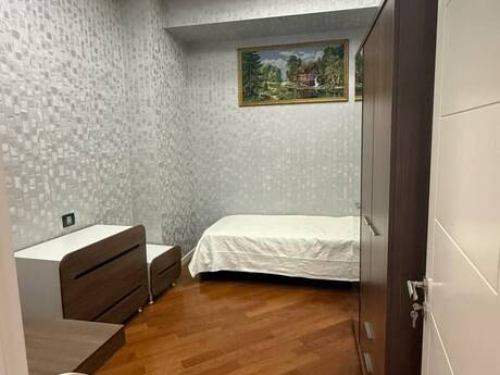4-room apartment for rent, 155 m², Elmlər Akademiyası: 1 500 ₼/mo 5