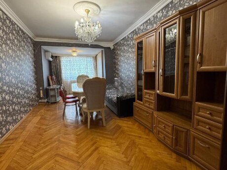 Elan №6346978 - Bakı, Gənclik m., 3 otaqlı, 80 m², 5/6 mərtəbə