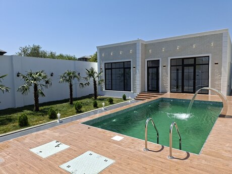 4 otaqlı həyət evi/bağ evi - Novxanı q. - 165 m²