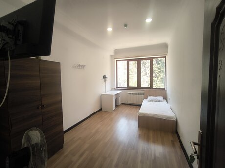 1-room apartment for rent, 30 m², Azadlıq Prospekti: 350 ₼/mo 2