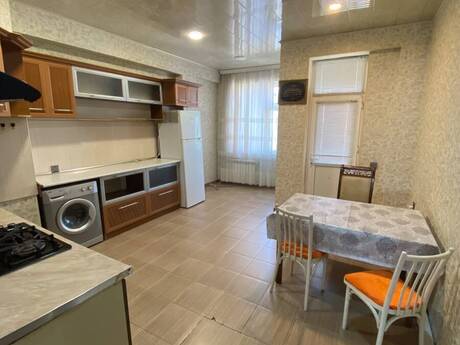2 otaqlı yeni tikili - İnşaatçılar m. - 89 m²