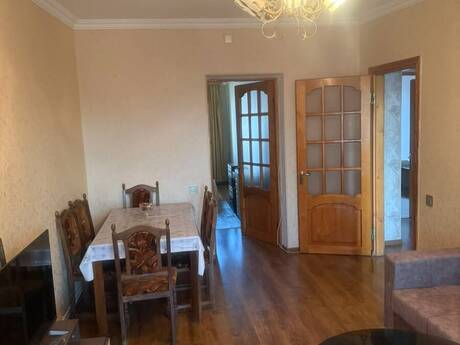 Elan №6347420 - Bakı, Elmlər Akademiyası m., 3 otaqlı, 70 m², 5/5 mərtəbə