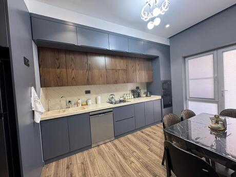 Объявление №6347583 - Баку, пос. Аг шехер, 3-комн., 135 м², 2/7 этаж