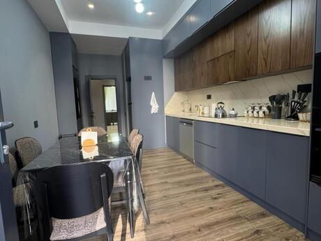 3-room apartment for rent, 135 m², Ağ şəhər: 2 350 ₼/mo 4