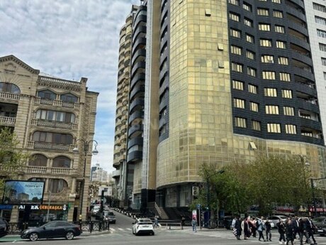 Elan №6331248 - Bakı, Nizami m., 3 otaqlı, 135 m², 8/19 mərtəbə