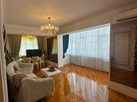 Объявление №6347719 - Баку, пос. Бадамдар, 4-комн., 167 м², 12/16 этаж