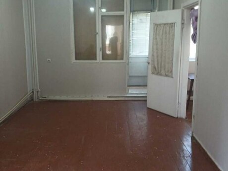 Elan №6347926 - Bakı, Memar Əcəmi m., 3 otaqlı, 50 m², 3/5 mərtəbə