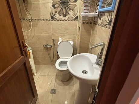 1-room apartment, 35 m², Nizami: 135 000 ₼ 2