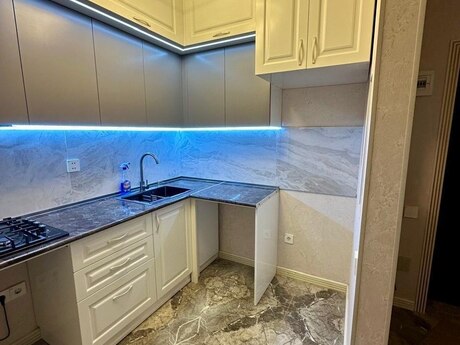 2 otaqlı mənzil, 60 m², 8-ci mikrorayon: 240 000 ₼ 3